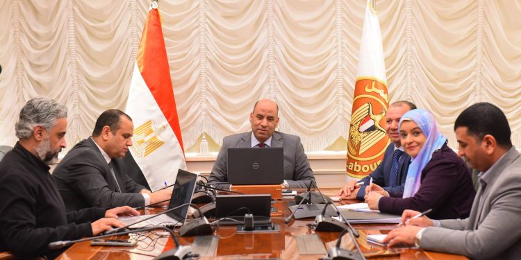 وزير العمل: تنفيذ ما نتفق عليه على أرض الواقع.. وفتح قنوات اتصال مستمرة مع العمالة المصرية بالخارج