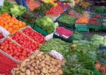 أسعار الخضار والفاكهة في الأسواق اليوم الأحد