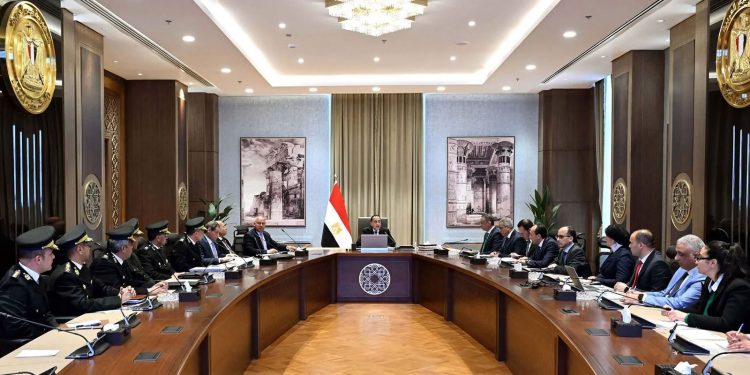 رئيس الوزراء يتابع مستجدات موقف تطوير وتوسعة ورفع كفاءة الطريق الدائري ورفع كفاءة وصيانة كوبري 6 أكتوبر