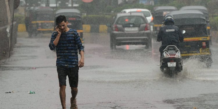 الطقس غدا.. تحذير عاجل من حالة قوية من عدم الاستقرار وأمطار غزيرة ورعدية