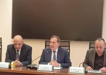 وزير الكهرباء يلتقي المستشار هشام بدوي رئيس مجلس النواب