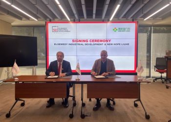 السويدي توقع عقد أرض صناعي مع “نيوهوب” لإنشاء مصنع أعلاف في اندستريا العاشر