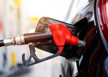 3 جنيه في اللتر.. رفع أسعار البنزين بدءًا من غدًا