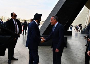 رئيس مجموعة البنك الدولي وحرمه يزوران المتحف المصري الكبير