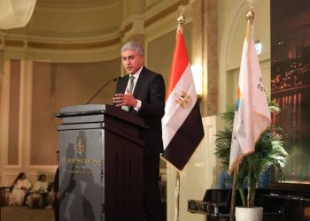 وزير السياحة والآثار يُشارك في السحور السنوي للاتحاد المصري للغرف السياحية