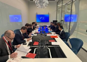 وزير الصحة يلتقي نظيره الروسي لبحث ملفات التعاون المشترك على هامش منتدى «الحياة الصحية» في موسكو