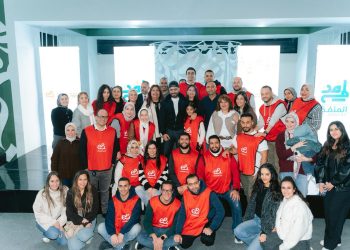 إي آند مصر تنظم حفل إفطار لإطلاق مبادرة “كل مكالمة بتعلمهم كلمة”