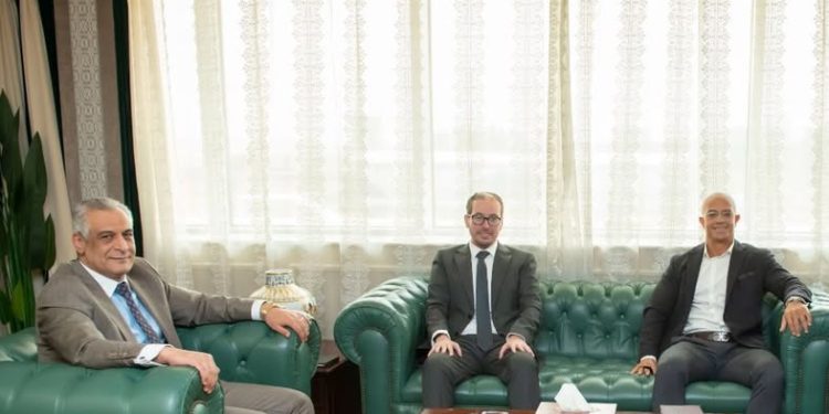 وزير الدولة للإنتاج الحربي يبحث موضوعات التعاون ذات الاهتمام المشترك مع “SC JOHNSON”