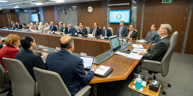 القابضة للبتروكيماويات تستهدف إنتاج 7.5 مليون طن باستثمارات 11 مليار دولار