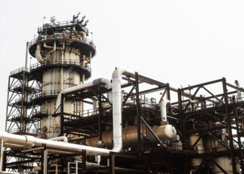 بعد ارتفاع المخزونات الأمريكية|أسعار النفط تبقي على خسائرها الأكبر في شهرين