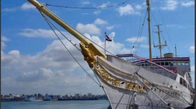 يخت المحروسة الأقدم في العالم على غلاف SuperYachtknowledge البريطانية