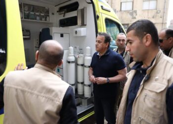 جهود ضخمة وزيارات مفاجئة لوزير الصحة فى المستشفيات لمتابعة انتظام العمل ومحاسبة المقصرين طبقا لتوجيهات القيادة السياسية