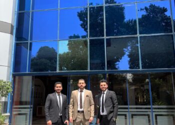 “طلاب كلية الإعلام بجامعة مصر للعلوم والتكنولوجيا يبتكرون مشروع “TRASH GO” للقضاء على القمامة بتقنية الاستشعار”