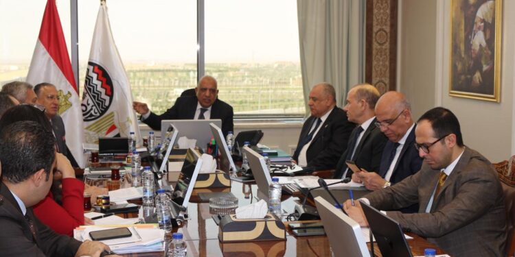 وزير قطاع الأعمال: القطاع الخاص شريك رئيسي في تنفيذ مشروعات التطوير والتحديث