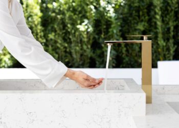 جروهي سبا تكشف عن Aquatecture في أسبوع ميلان للتصميم