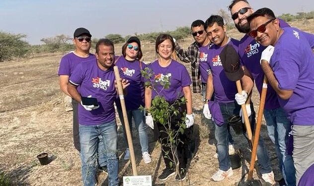 فيديكس تشارك في مبادرة لزراعة الأشجار في الإمارات
