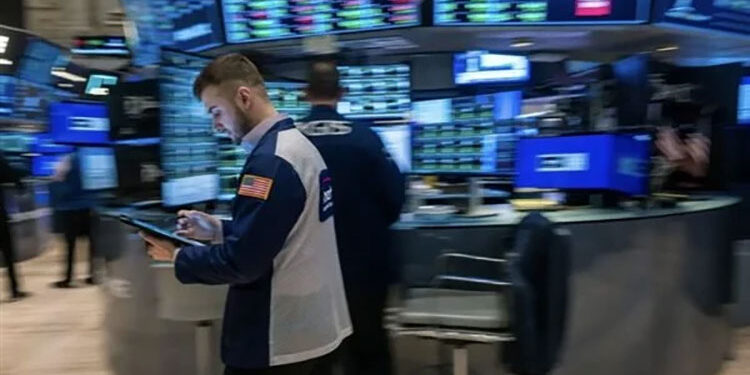 استقرار العقود الآجلة للأسهم الأمريكية بعد هبوط مؤشر S&P500 للجلسة الرابعة على التوالي