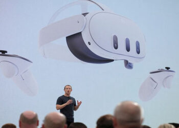 “ميتا” تتيح نظام تشغيل نظارة الواقع الافتراضي “كويست” للمنافسين
