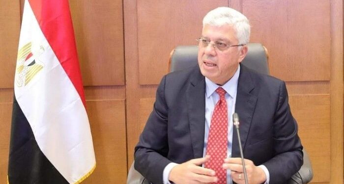 وزير التعليم العالي يحيل واقعة ترويج صفحة بيع شهادات على فيس بوك للتحقيق