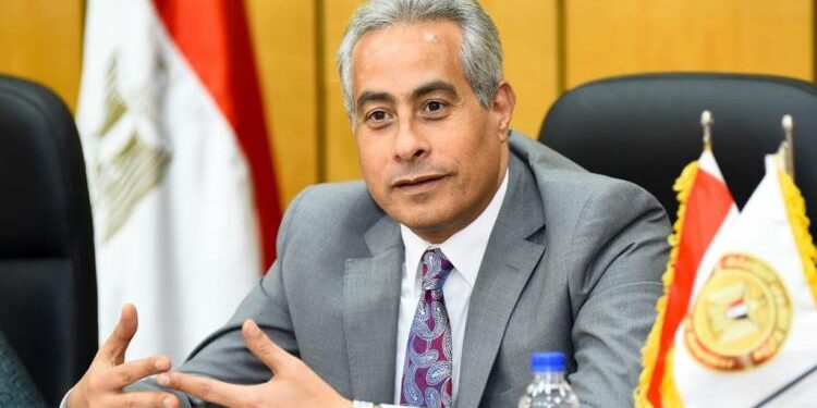 وزير العمل: معدل البطالة ينخفض بـ6.1% خلال 10 سنوات