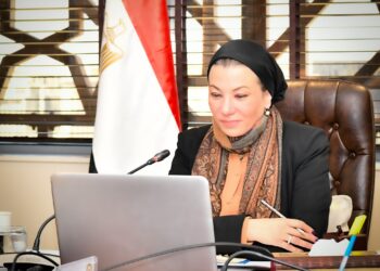 وزير البيئة: نسعى لتعزيز دور الشباب في صياغة السياسات والمبادرات البيئية