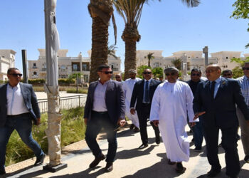 وزير الإسكان بسلطنة عمان والوفد المرافق له يزورون مشروعات العاصمة الإدارية الجديدة