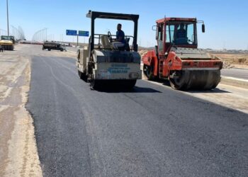 استكمال رصف محور كليوباترا الرابط بين برج العرب الجديدة والساحل الشمالي