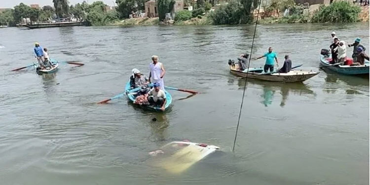 النقل تصدر بيانا تفصيليا بحادث معدية أبو غالب