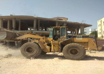 الإسكان : استكمال أعمال تطوير ورفع كفاءة الطرق بالسادات والمنيا الجديدة والعبور