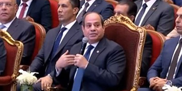 السيسى: الرغيف أبو شلن بيكلف الدولة جنيه وربع