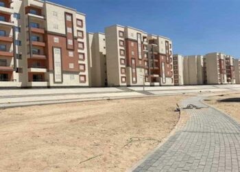 وزير الإسكان يعلن موعد بدء تسليم أراضي بيت الوطن بالمرحلة الثامنة التكميلية  بمدينة العبور الجديدة