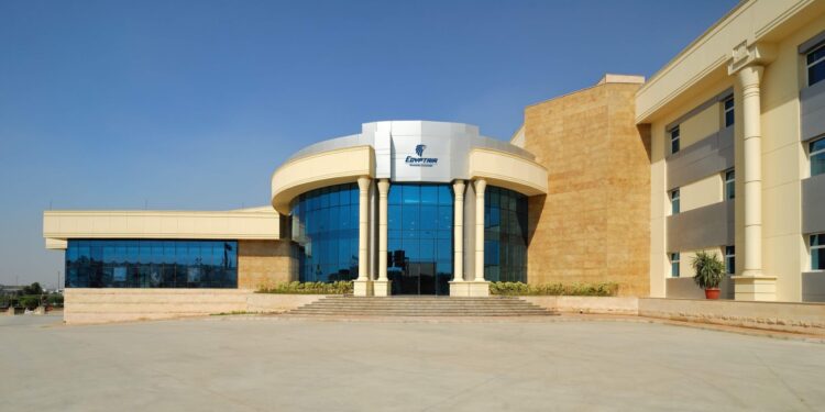 أكاديمية مصر للطيران للتدريب تجتاز بنجاح إجراءات تجديد اعتماد الوكالة الأوروبية لسلامة الطيران