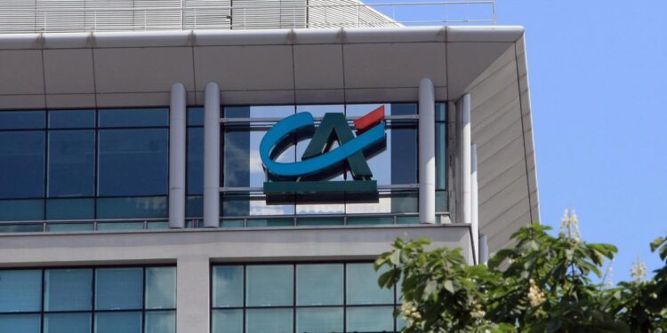 كريدي أجريكول يدرس تدشين شركة تمويل استهلاكي