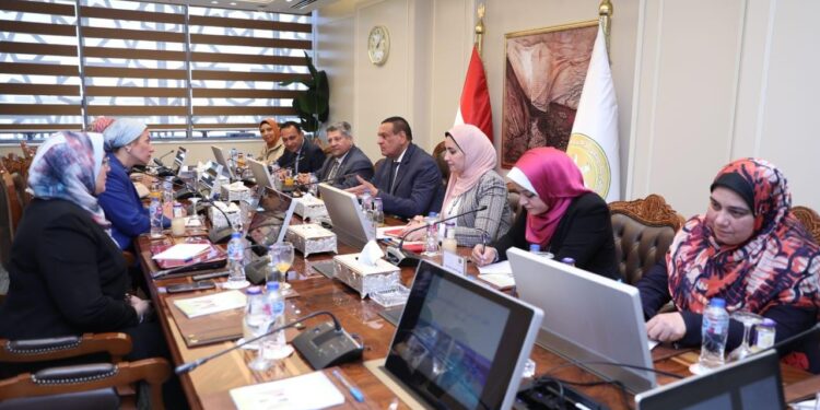 وزيرا التنمية والبيئة يناقشان سبل تفعيل الإطار المؤسسى للإدارة المتكاملة للمناطق الساحلية