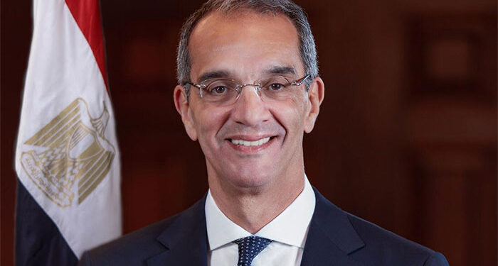وزير الاتصالات يغادر إلى سنغافورة للمشاركة فى قمة أسيا تك Asia Tech Summit