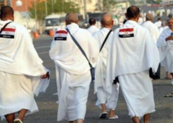 رئيس الوزراء يعلن فتح تحقيق مع شركات تحايلت لتنظيم سفر حجاج بشكل غير رسمى