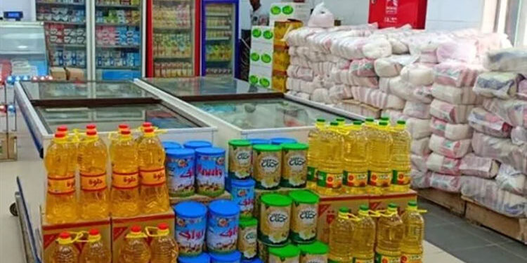 حازم المنوفي: السوق المحلي يتوفر به مخزون آمن من مختلف السلع الغذائية