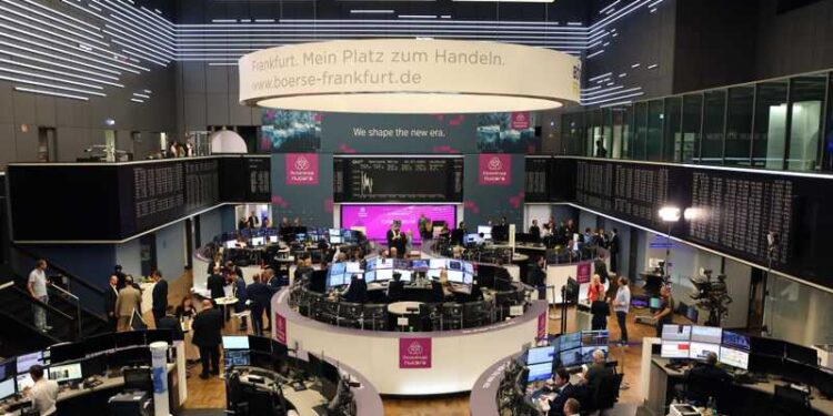 تباين بالأسواق وسط ترقب لقرار البنك المركزي الأوروبي بشأن الفائدة