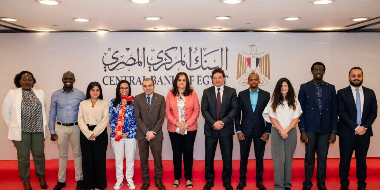 البنك المركزي يستعرض مع نظيره الكيني التجربة المصرية في إنشاء شبكة المدفوعات اللحظية و”إنستاباي”