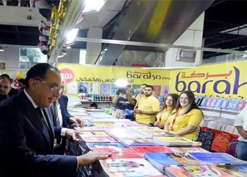 رئيس الوزراء: ندرس استدامة معارض أهلا مدارس طوال العام