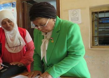 نائب وزير الصحة تتفقد وحدة طب أسرة ميت العامل بمركز أجا