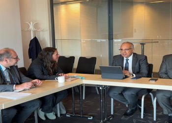 وزير الري يلتقى ممثلى الوكالة الألمانية للتعاون الدولى