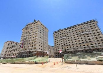 وزير الإسكان يتابع موقف تنفيذ أبراج وفيلات التجمع العمراني “صوارى” بمنطقة غرب كارفور