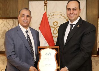 رئيس هيئة الرعاية الصحية يلتقي نقيب المحامين ورئيس اتحاد المحامين العرب لبحث سبل التعاون المشترك