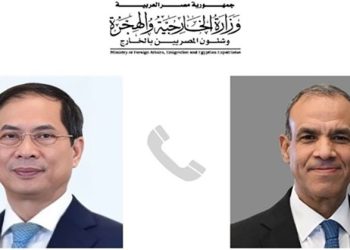 وزير الخارجية والهجرة يجرى اتصالاً هاتفياً مع نائب رئيس الوزراء ووزير خارجية فيتنام