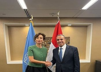 وزير الخارجية والهجرة يلتقي مع مُدير عام منظمة اليونسكو