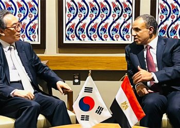 وزير الخارجية والهجرة يلتقي مع وزيرة خارجية جمهورية الكونغو الديموقراطية