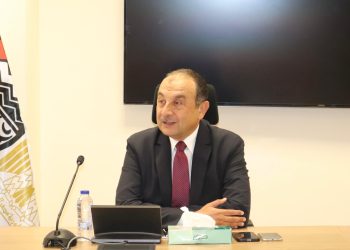 وزير قطاع الأعمال يعلن عن 52 فرصة استثمارية للشراكة مع القطاع الخاص