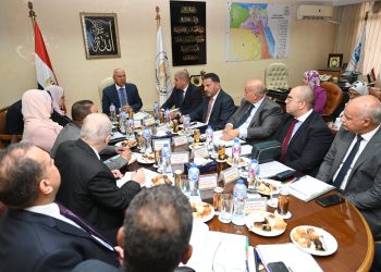 كامل الوزير يترأس اجتماع مجلس إدارة الهيئة العامة لتنفيذ المشروعات الصناعية والتعدينية