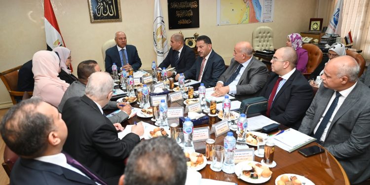 كامل الوزير يترأس اجتماع مجلس إدارة الهيئة العامة لتنفيذ المشروعات الصناعية والتعدينية